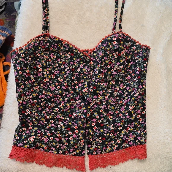 Floral Lace Trim Camisole Top - Picture 1 of 4